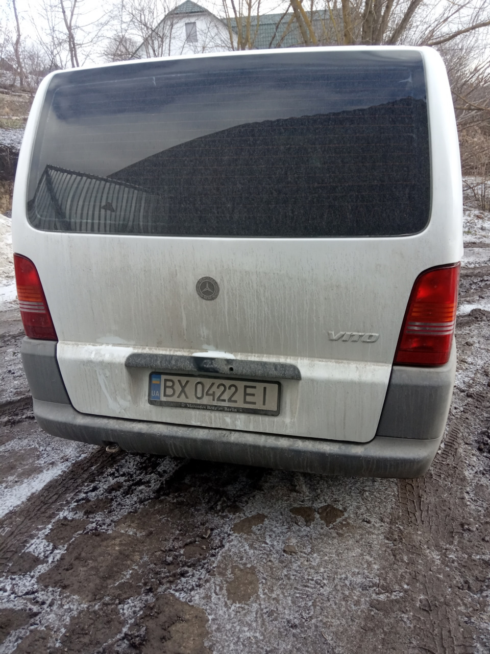 Поміняв задні фанарі 3