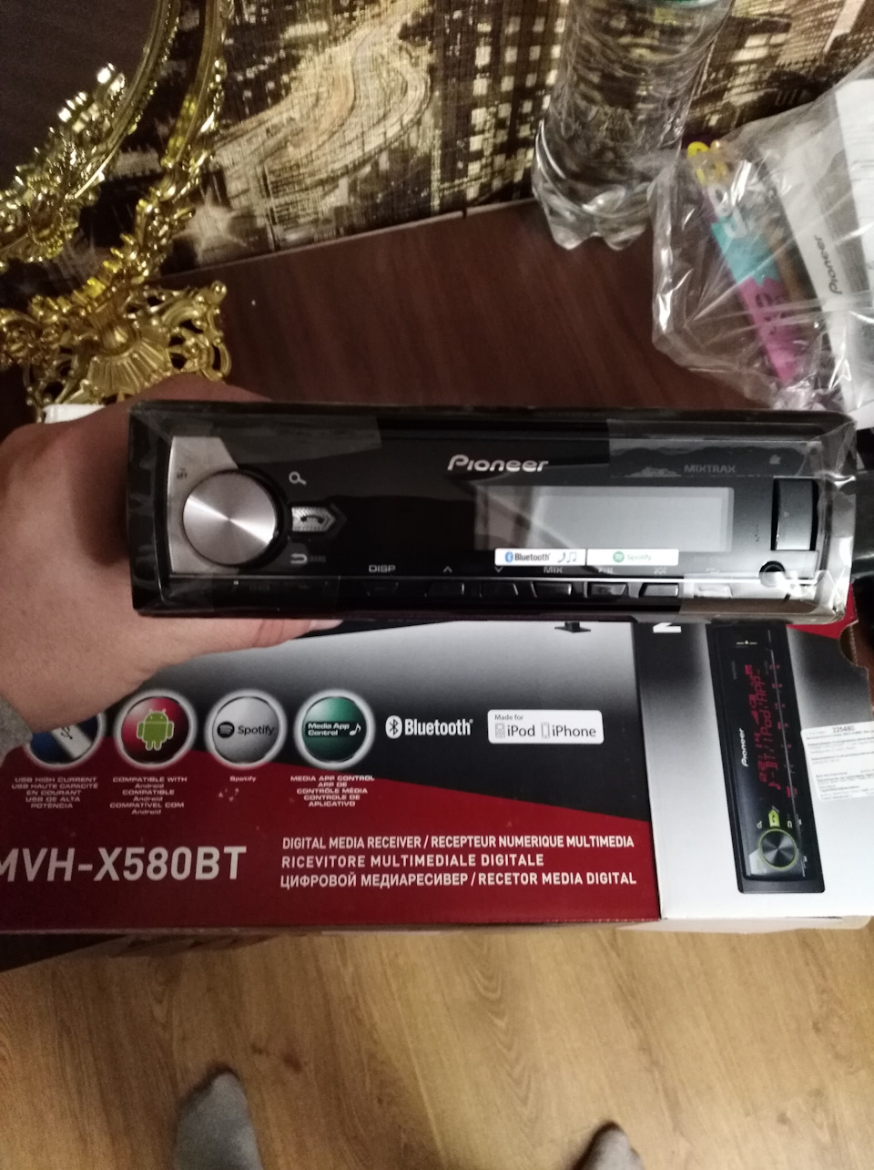 Купив Pioneer MVH-x580bt 1