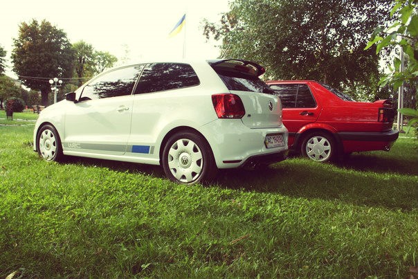 VW JETTA VW POLO R 4