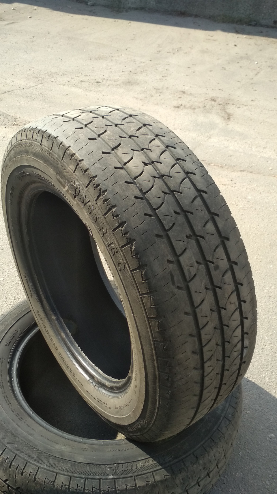 Продам гуму літо Vito 4