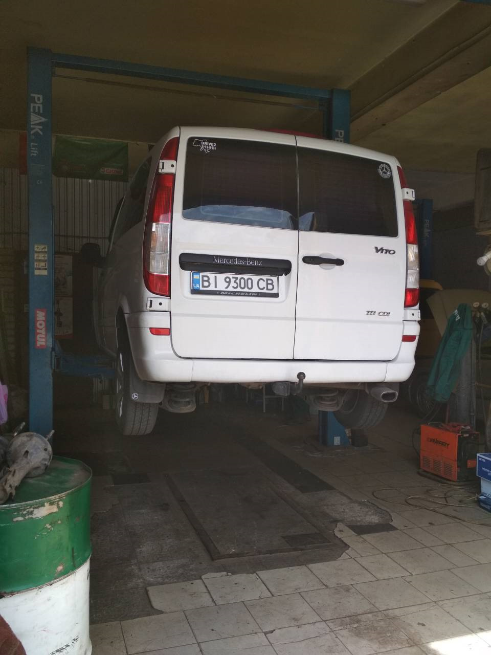 Заміна задніх пружин Vito w639 3