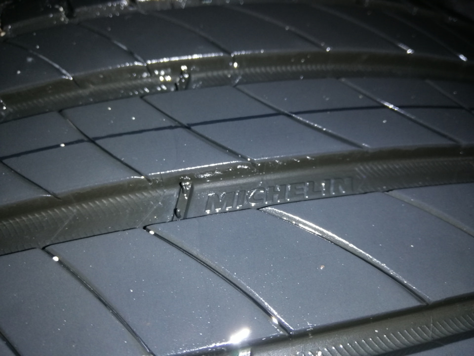Нові шини MICHELIN PRIMACY 4 - 215/60 R16 3
