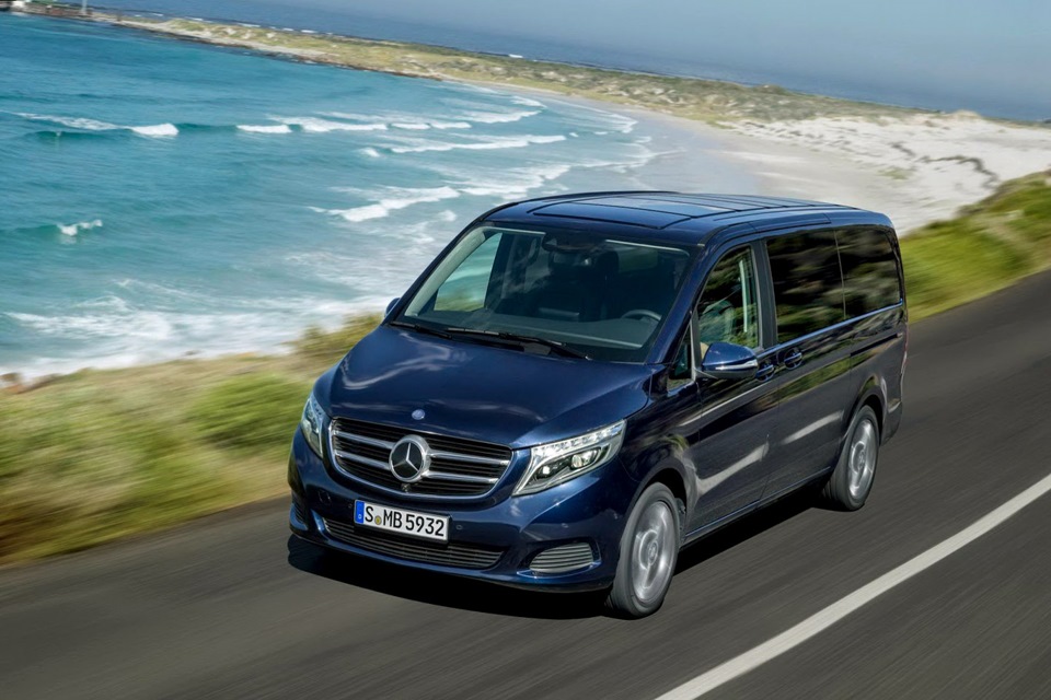 Mercedes W447 1