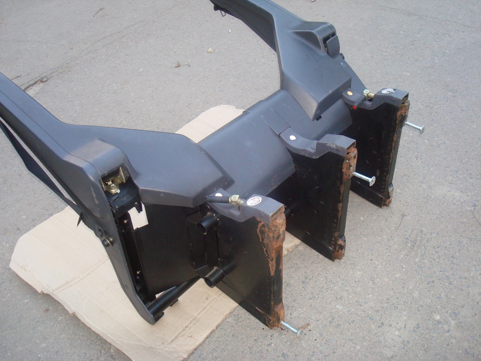 Продам або поміняю сидіння L-клас 2+1 5