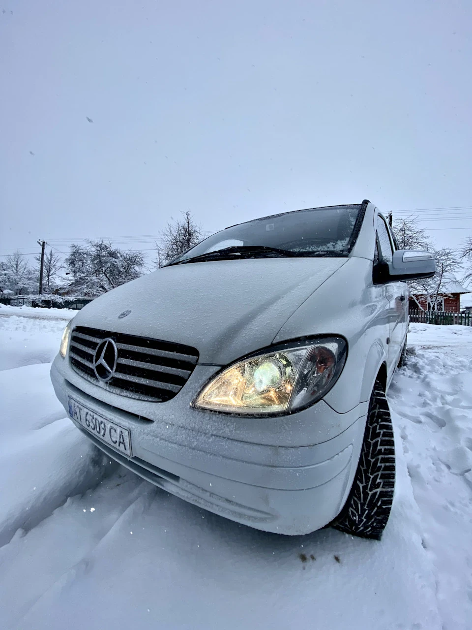 протікає дах у вито 639