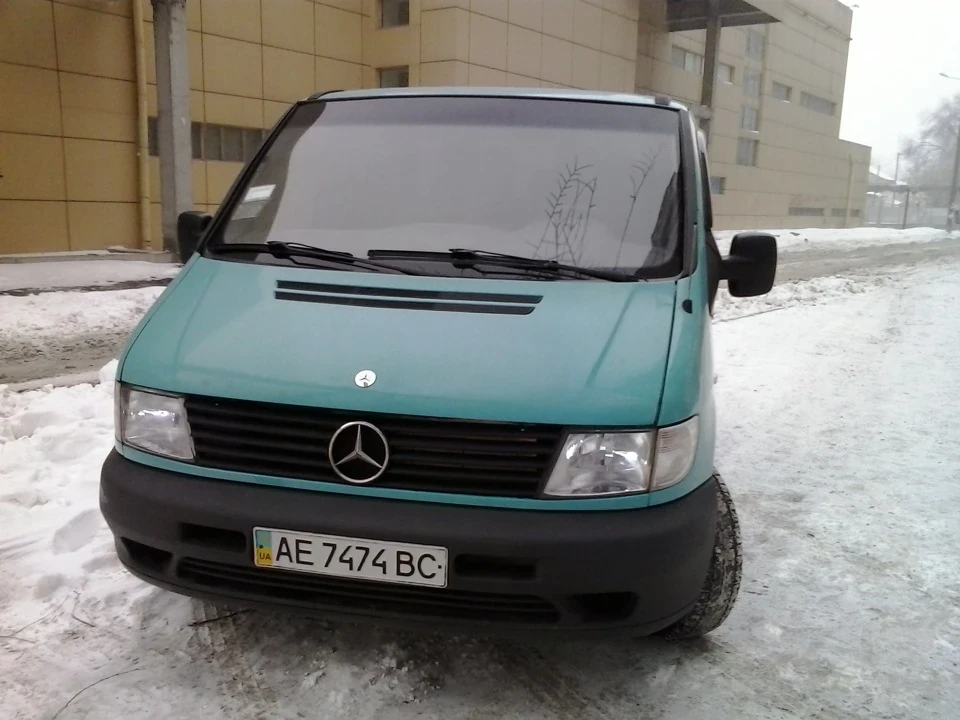 дзеркала v-класу