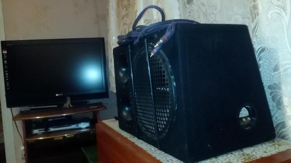 Установка сабвуфера і підсилювача 2