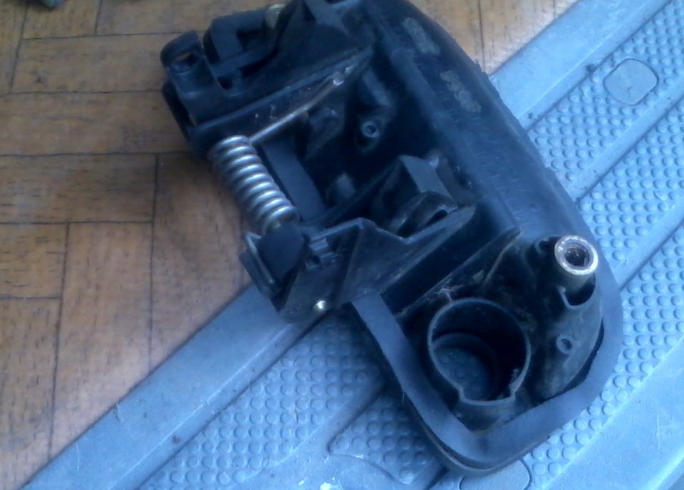 Ущільнювач ручки на задніх дверях. 5