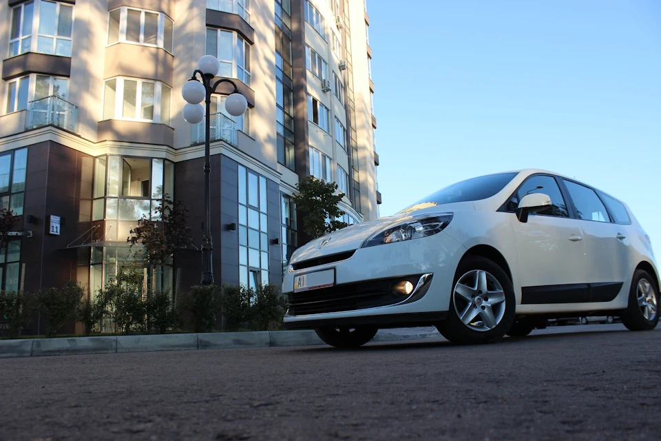 Купив Renault Grand Scenic