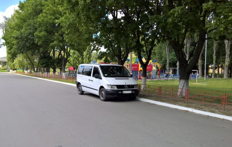 Продав Барбоса.