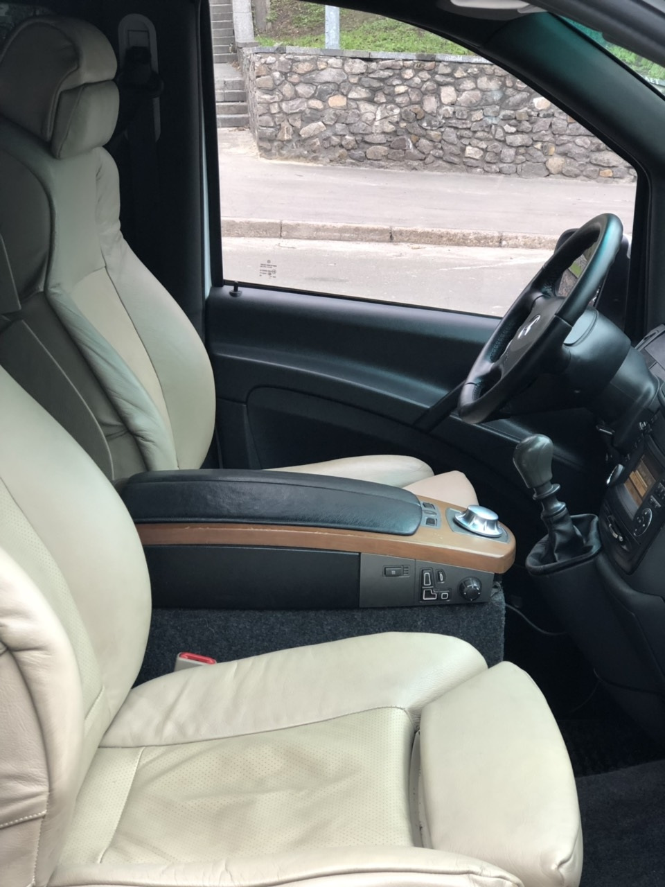 Сидіння від BMW 1