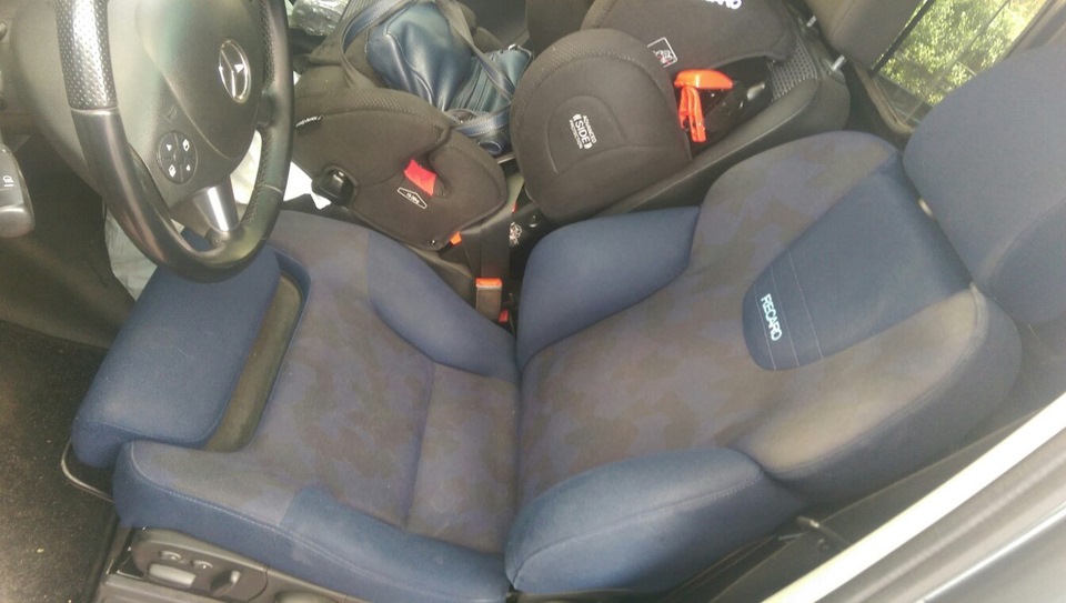 Recaro IS 2000 у VITO 1