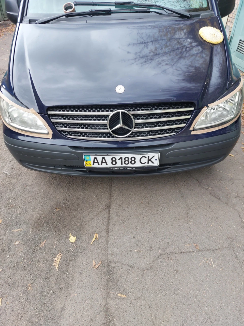 Поліровка фар, заміна пробки розширювального бачка.