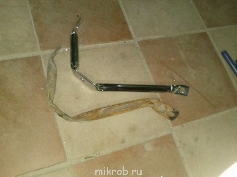 кріплення бампера та підкрилка переднього 1