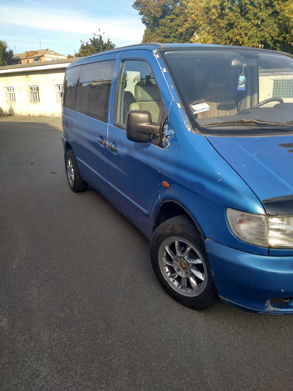 Продаю Mercedes-Benz Vito 1