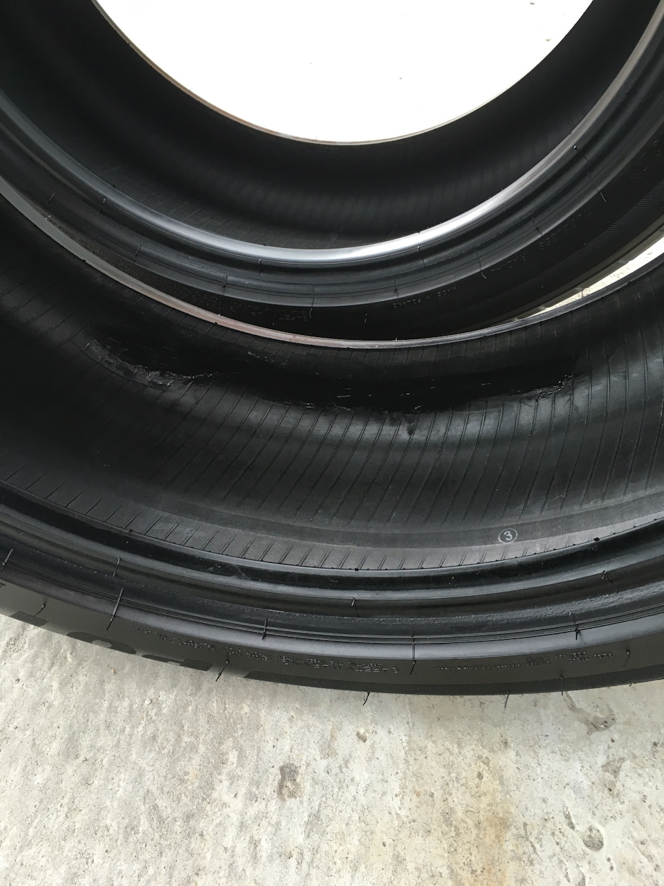 Bridgestone Potenza S001 245/45 та 275/40 R19 Run Flat 4