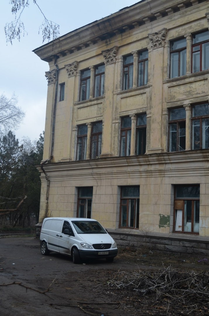 Пробіг 198667:Зміна втулок стабілізатора, стійка стабілізатора, задній підвісний підшипник. 4