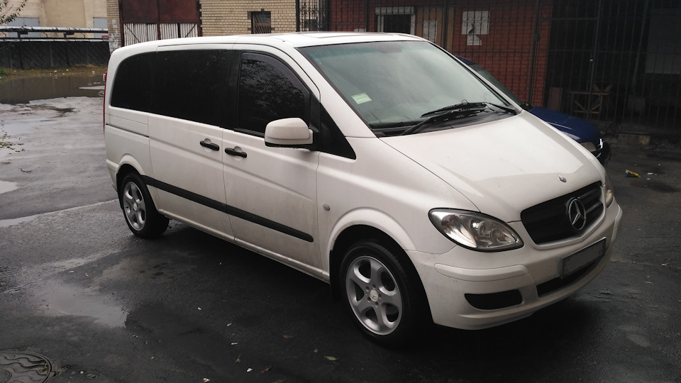Барабанний дріб і дивимося на мої нові капці Mercedes Vito W639 5