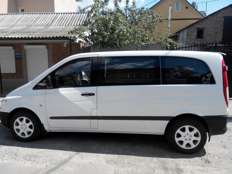 Чорні шторки на Vito 639 Туреччина 2