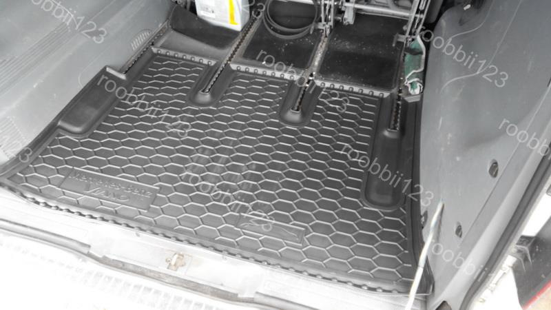 Килимок в багажник Mercedes Vito Viano W639 2003-2015рр. Як вам? 4