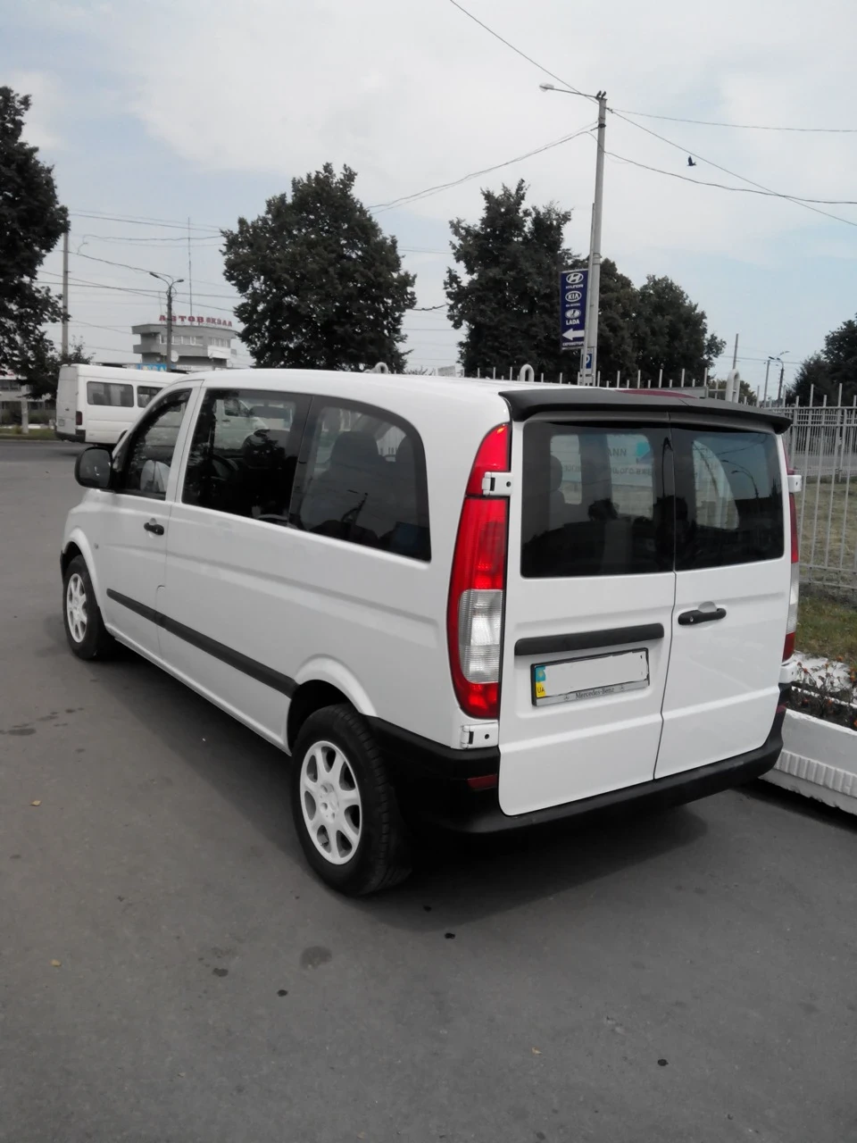 Спойлер вже на автомобілі. Vito 639