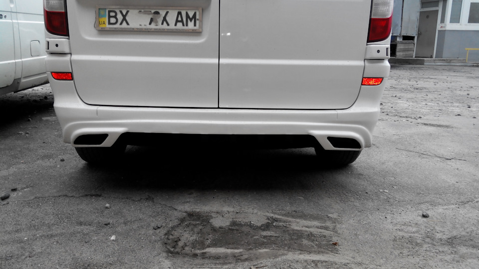 Задумався про подвійний вихлоп на Mercedes Vito W639 1
