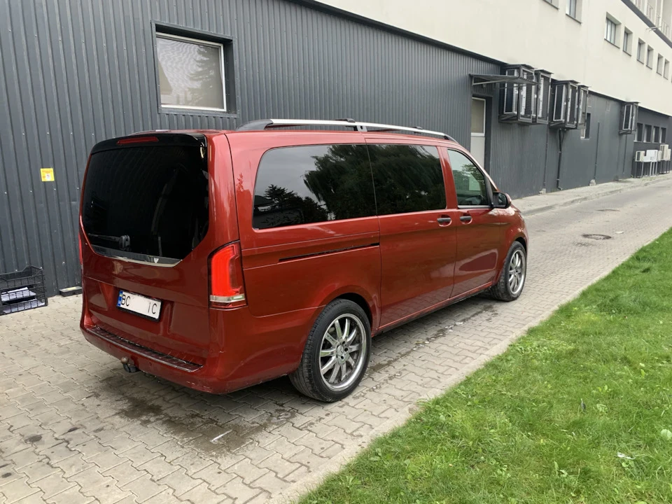 Рейлінги та поперечки на дах Vito V class w447