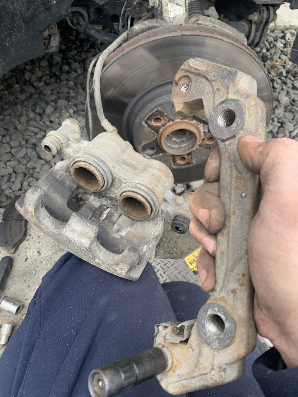 Ремкомплект передніх супортів Brembo Vito w447 4