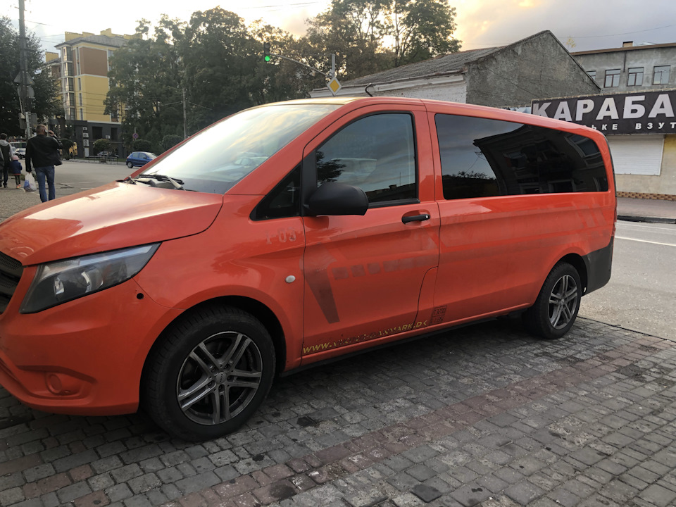 Скло салону з тонуванням із заводу ас3 Vito w447 2