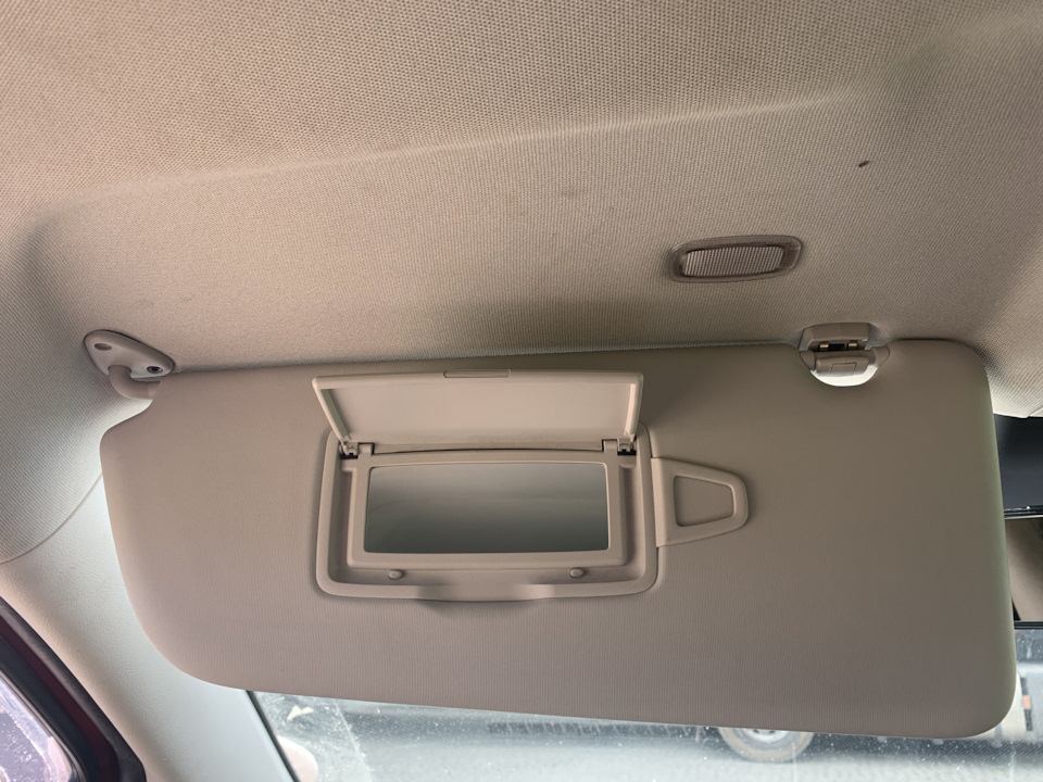 Водійський козирок із дзеркалом у Vito w447 2