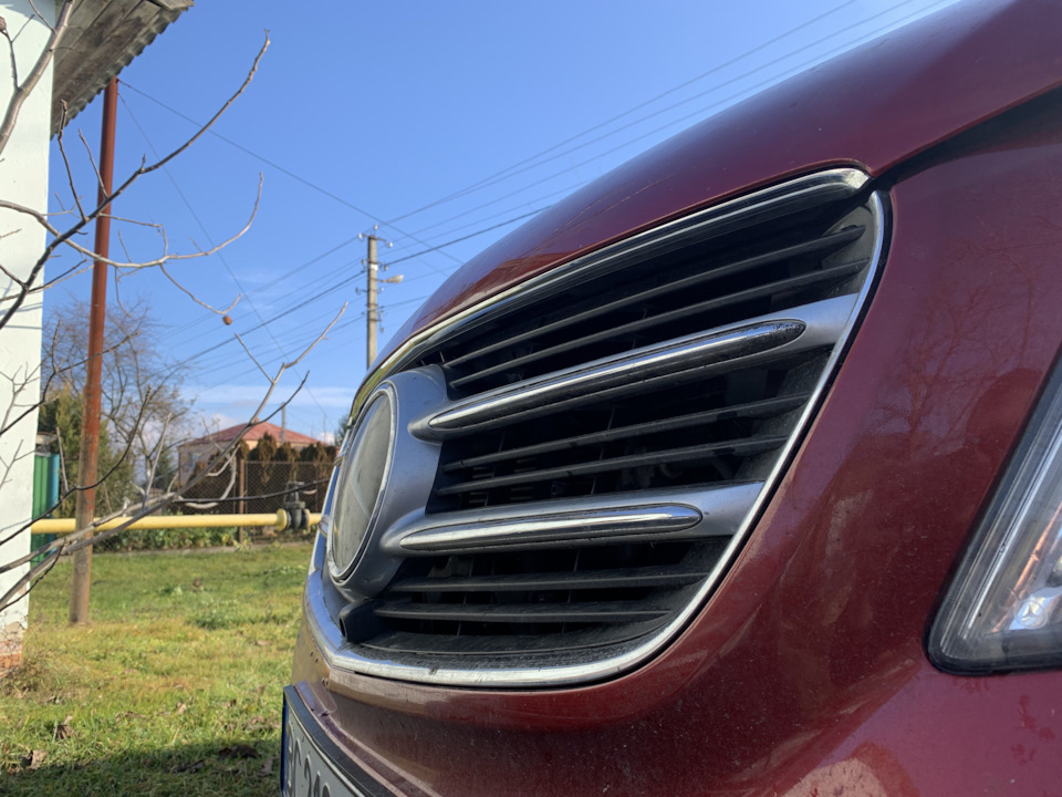 Хром планка на капот Vito V-class w447 4