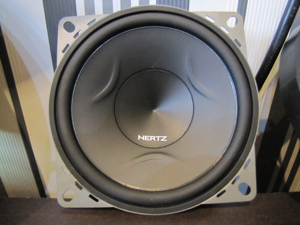 Малость музяки =) часть 2 =) HERTZ ESK 163L.5 4