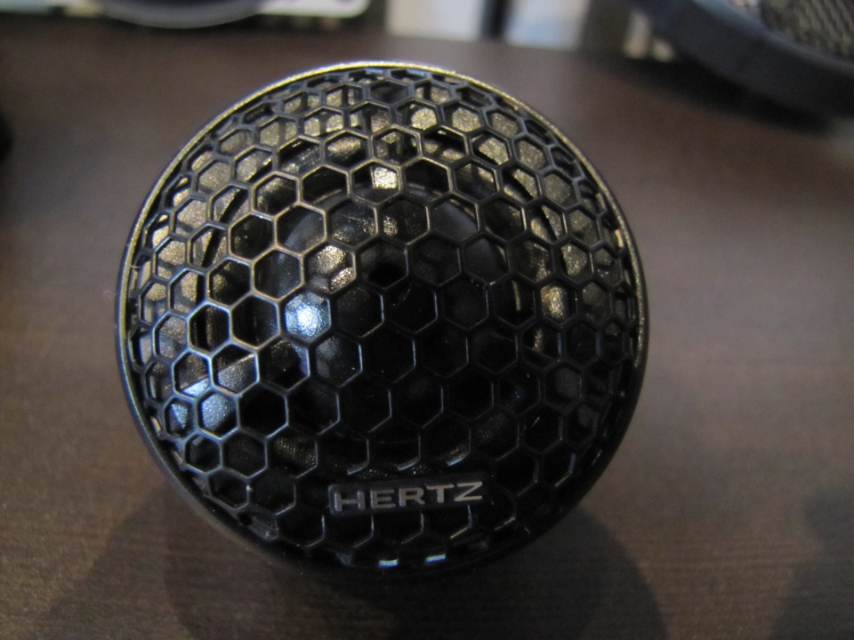 Малость музяки =) часть 2 =) HERTZ ESK 163L.5 5