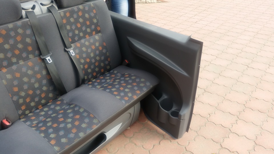 Оригінальна перегородка салону груз.пас, комплектна на w639 кузов 3