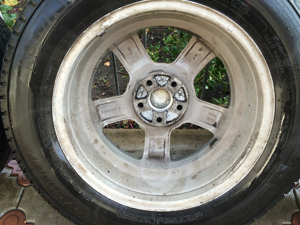 Продам диски з гумою BORBET R17 4