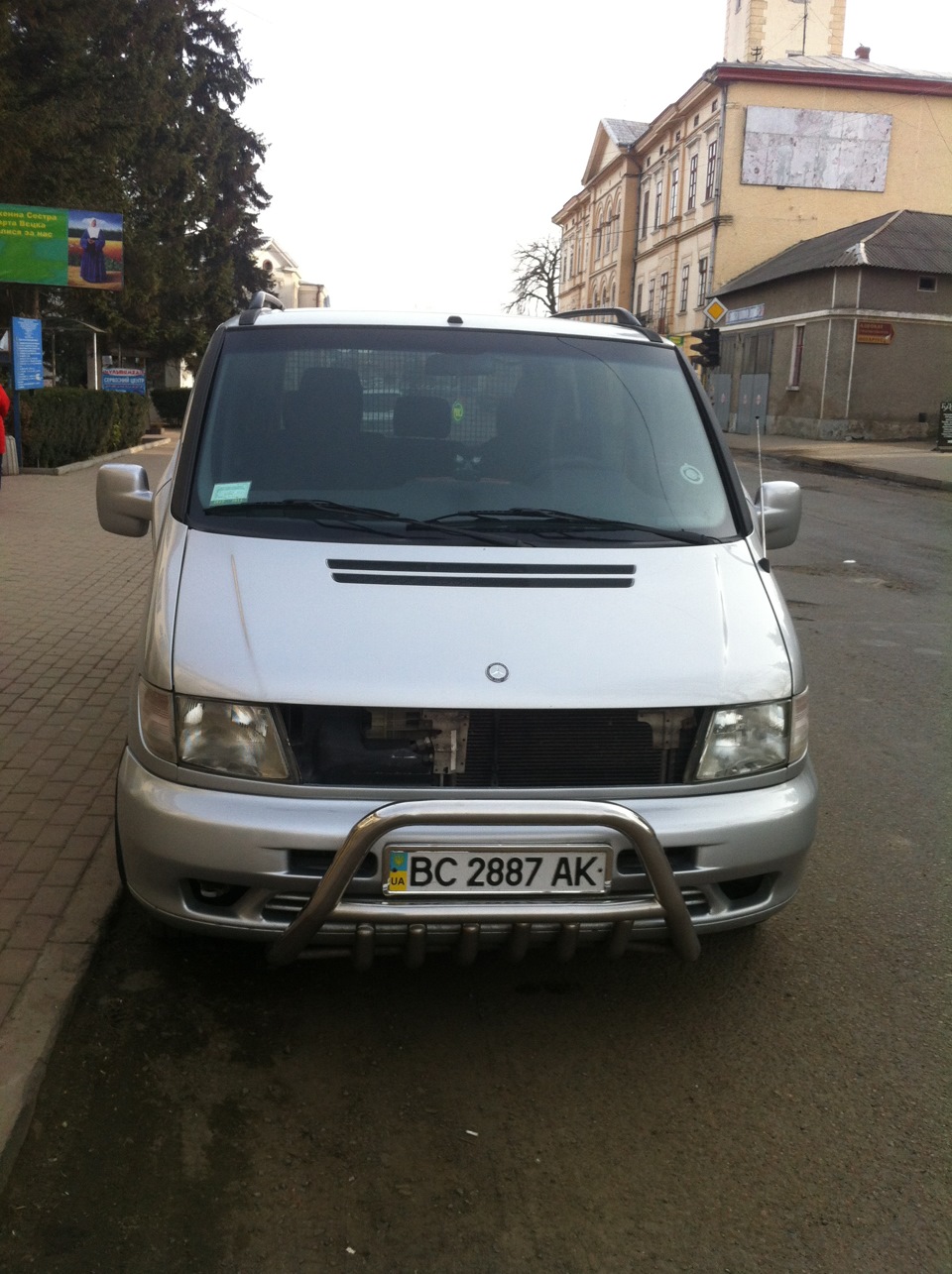 без решітки 1