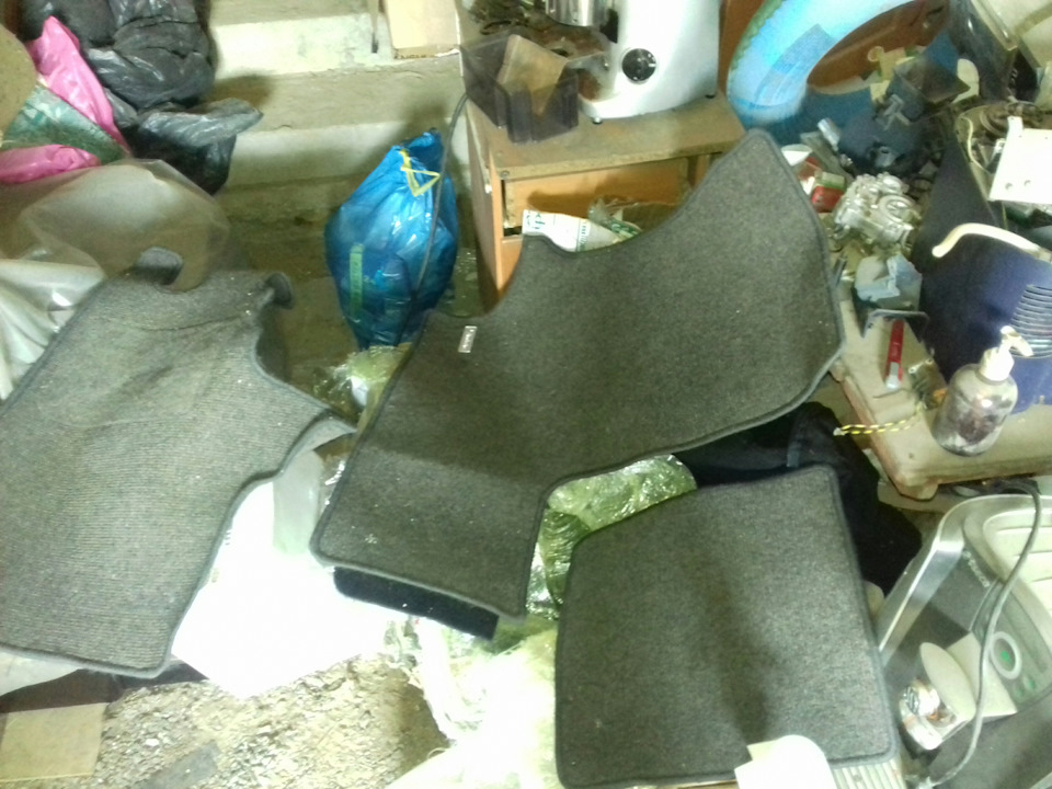 Комплект килимків v-class 2