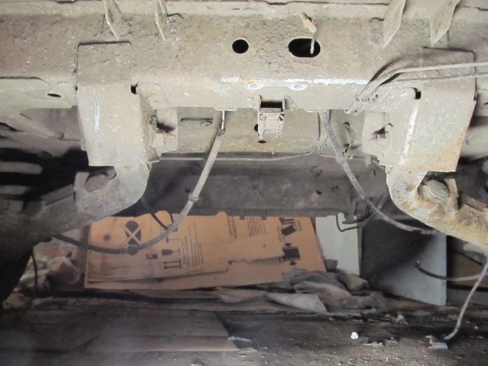 Зі сльозами на очах пиляємо кузов і деребом Вітька Vito 638 2001 року народження 5