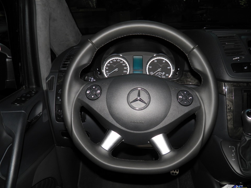 Маленькі принади від Mercedes-Benz до vito w639 1