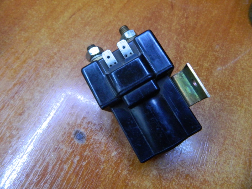 комутатор 2 акумів. 4