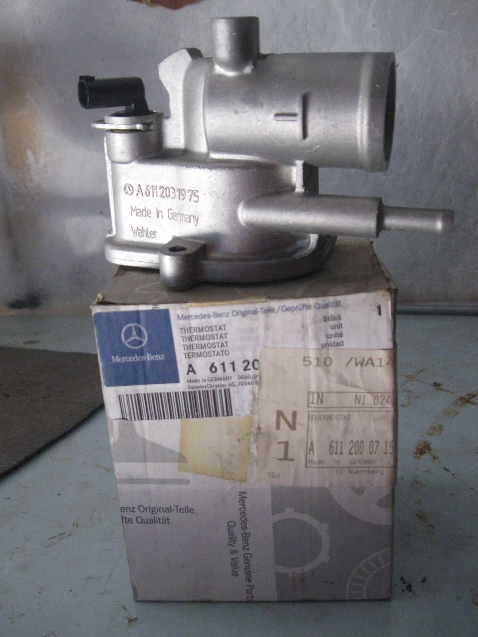 Продам термостат на VITO 638 2.2 CDI