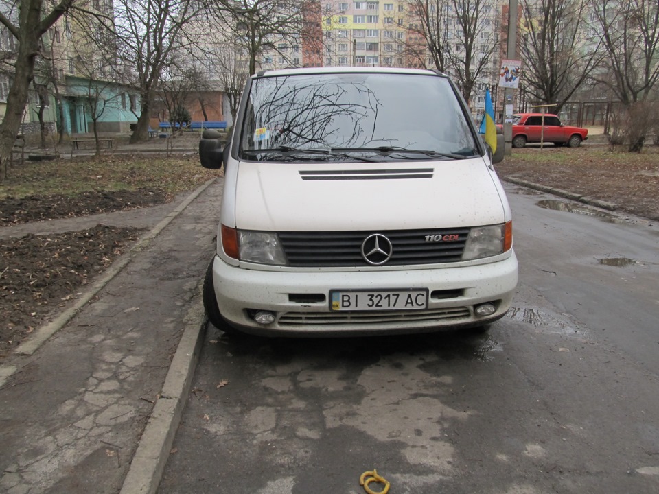 Дале світло в додаткових фарах 1