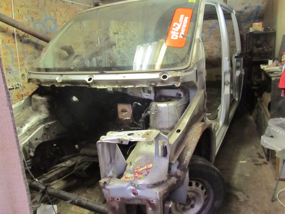 Пилим кузов Vito W638 1