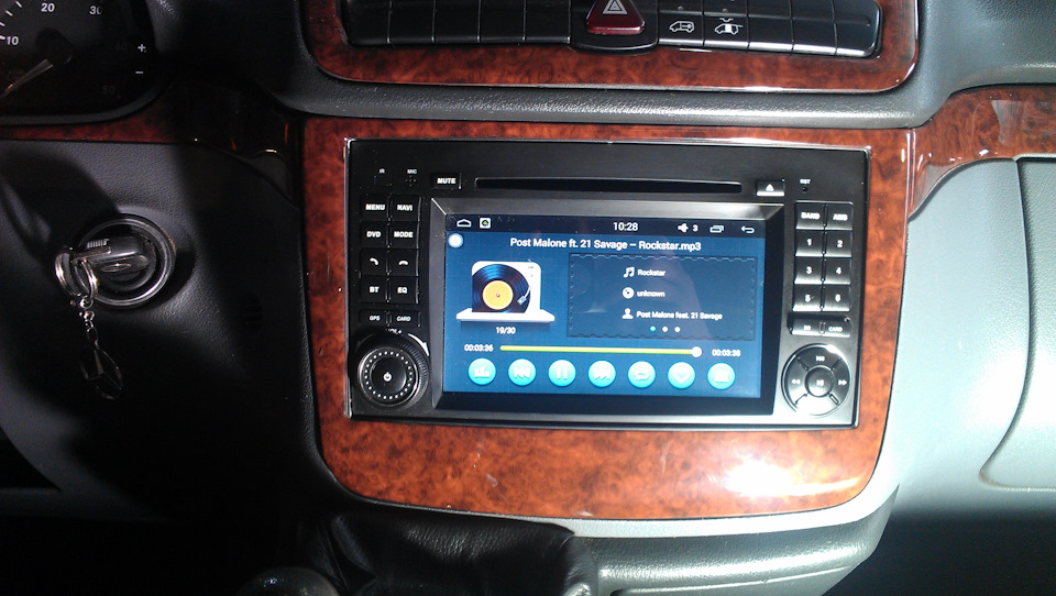 2-din Android за образом і подобою Mercedes 4