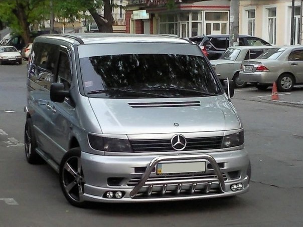 Роблю всякі няшки на вітоса.Планка з віями (під значок і пряму), маски в птф.і маски в бампер. 1
