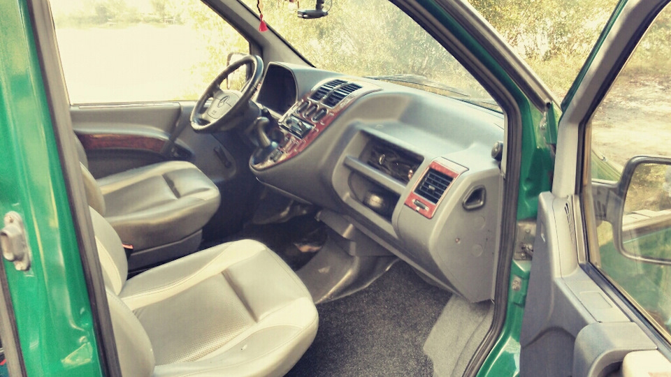 Mercedes Vito 108D 3