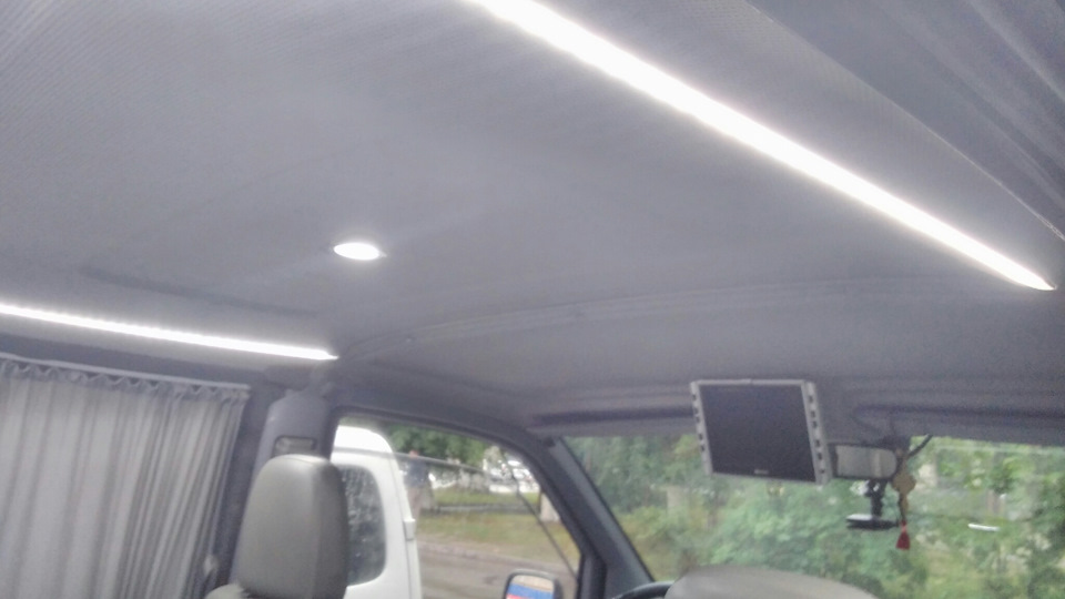Підсвічування в салоні Led 5
