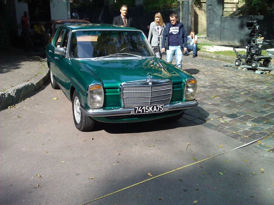 Мій W115 на зйомках фільму... 4