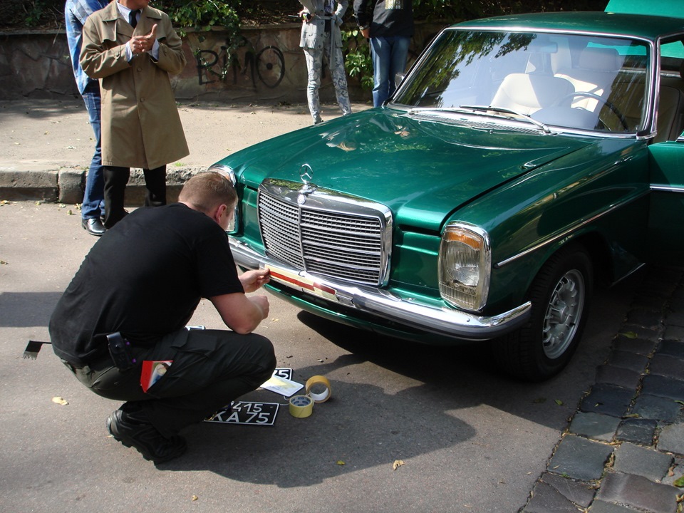 Мій W115 на зйомках фільму... 2