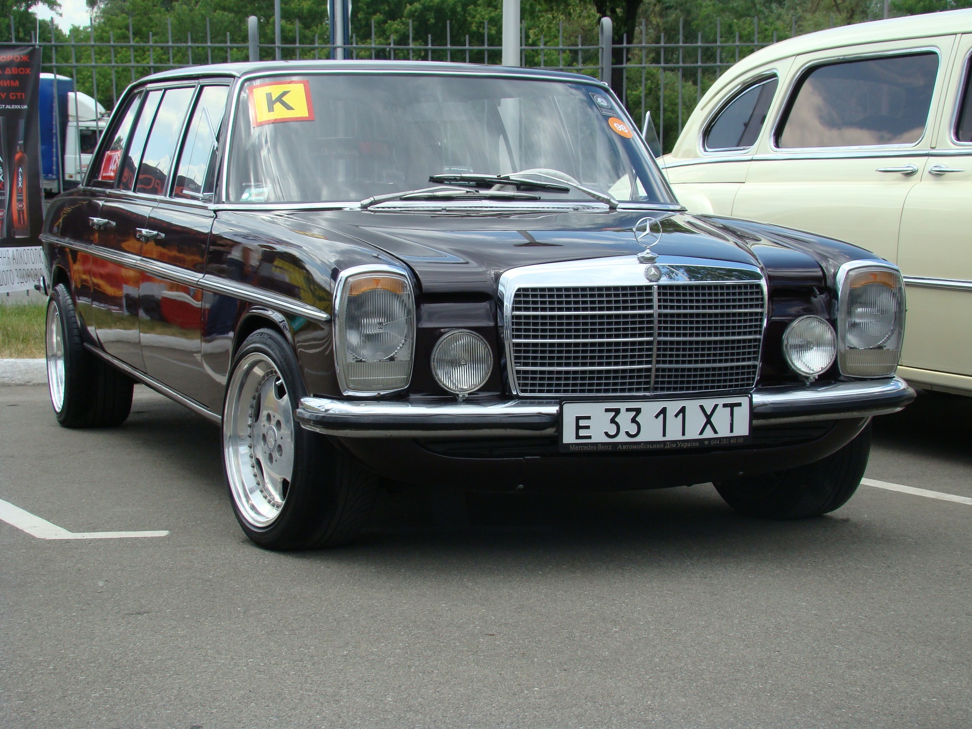 Ми на 5-му зльоті Mercedes-Benz, Україна Київ 11-12 червня 2011 року. 1